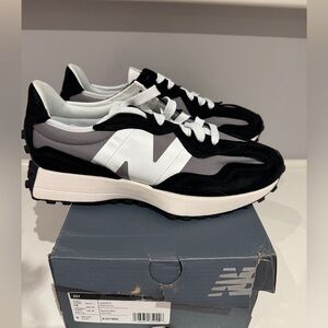 NEW BALANCE 327 - BRAND NEW WITH BOX